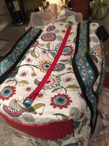 a nice big red zip and tabs to hold onto