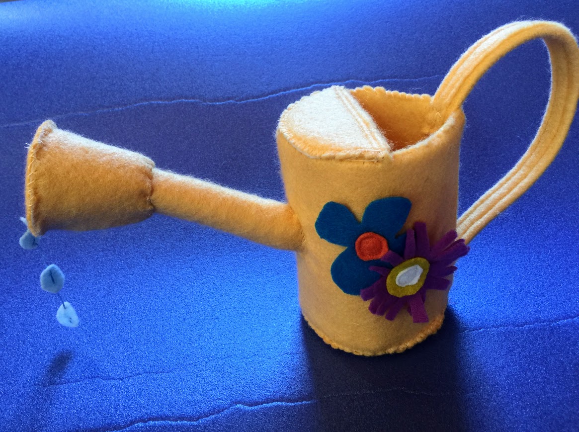 garden watering can.jpg